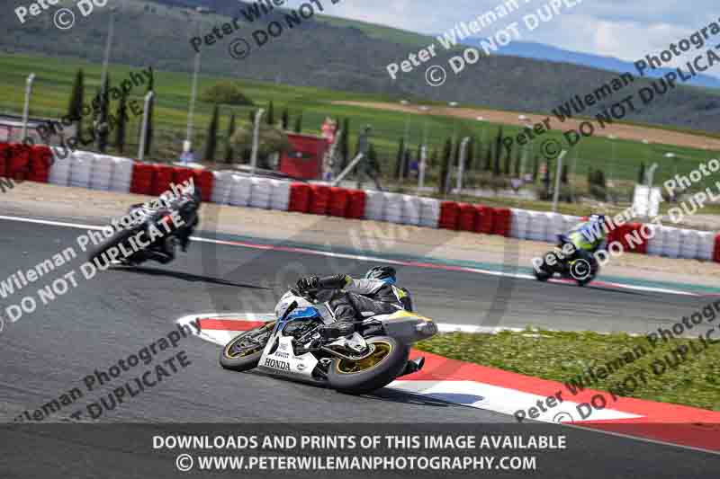 cadwell no limits trackday;cadwell park;cadwell park photographs;cadwell trackday photographs;enduro digital images;event digital images;eventdigitalimages;navarra;no limits trackdays;peter wileman photography;racing digital images;trackday digital images;trackday photos